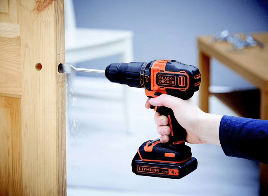 LÖÖGIGA AKUTRELL BDCHD18BOHA / 18V / 1,5 AH + 26 TARVIKUT, BLACK&DECKER