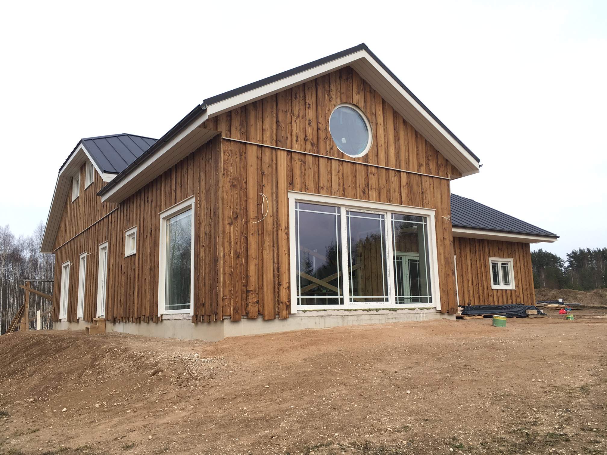 Servamata laud Mänd