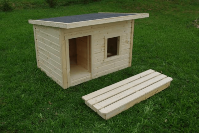 Soojustatud terrassiga koerakuut Lexa